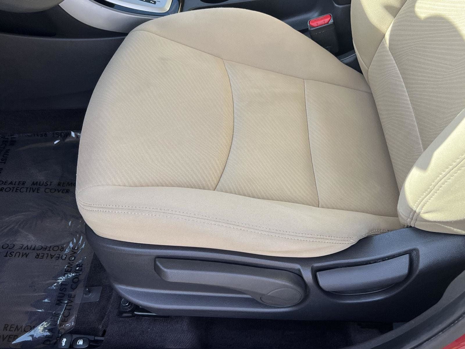 Used 2011 Hyundai Elantra GLS w/ Navigation Pkg 4 FWD image 29