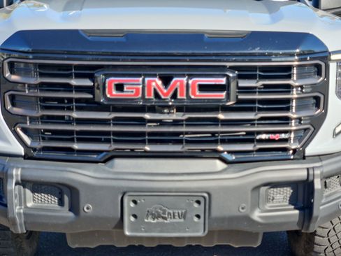 Certified 2024 GMC Sierra 1500 AT4X w/ AT4X AEV Edition AWD/4WD image 9