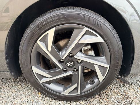 Used 2024 Hyundai Elantra SEL w/ Convenience Package image 45