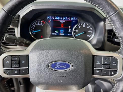 Used 2024 Ford Expedition Max XLT image 19