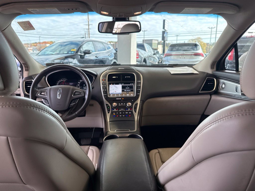 Used 2016 Lincoln MKX Reserve w/ Luxury Package AWD/4WD image 13