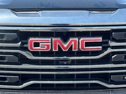 Used 2023 GMC Sierra 1500 AT4 w/ AT4 Premium Package AWD/4WD image 47