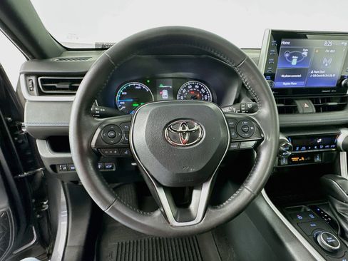 Certified 2022 Toyota RAV4 SE w/ Convenience Package AWD/4WD image 11