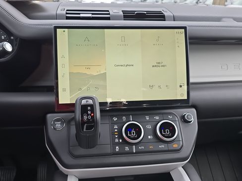 New 2026 Land Rover Defender 110 S image 19