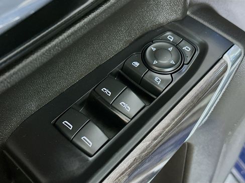 Used 2021 Chevrolet Silverado 1500 LTZ image 17