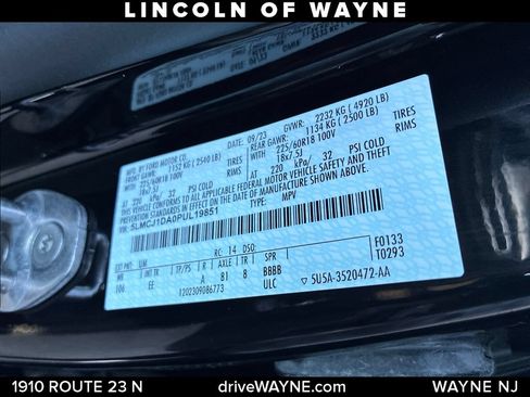 Certified 2023 Lincoln Corsair AWD w/ Rear Removable Package Tray image 29