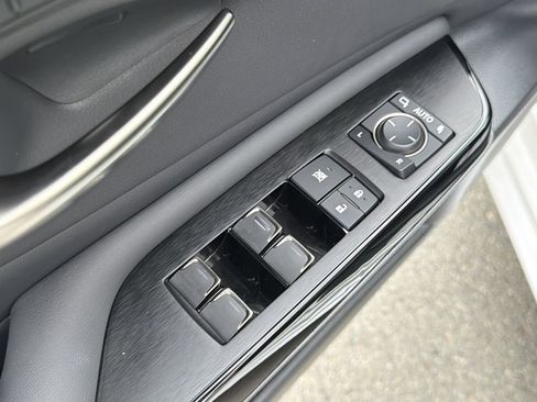 Used 2024 Lexus ES 350 Luxury image 25