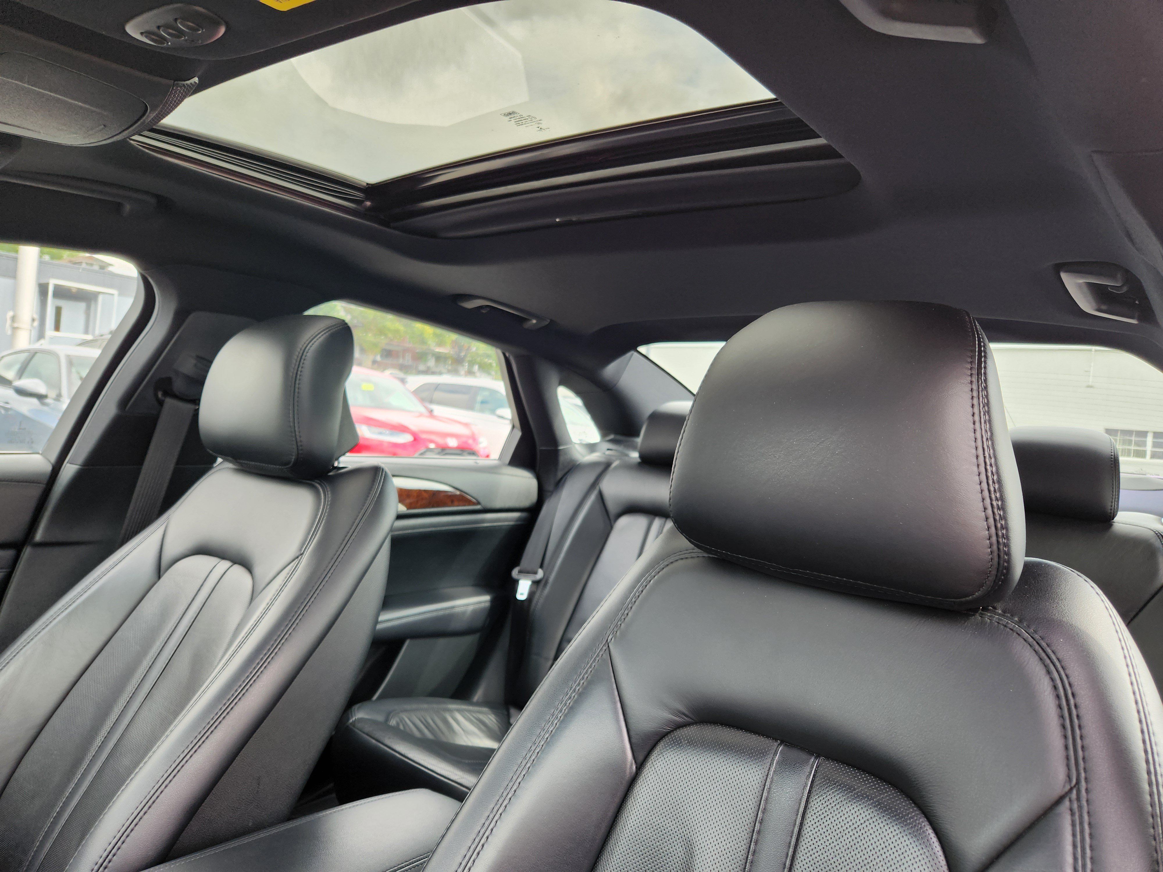 Used 2018 Lincoln MKZ Reserve w/ Technology Package AWD/4WD image 12