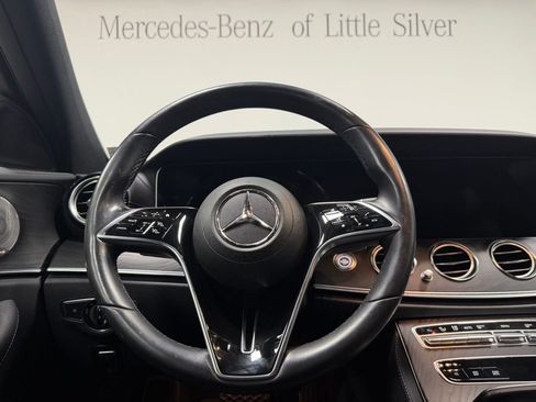 Used 2023 Mercedes-Benz E 350 4MATIC Sedan image 30