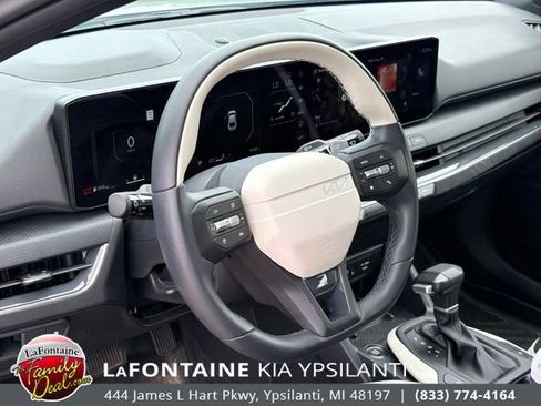 Used 2025 Kia K4 GT-Line w/ GT-Line Premium Package FWD image 12
