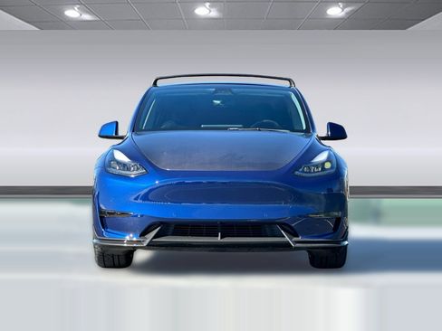 Used 2021 Tesla Model Y Performance image 4