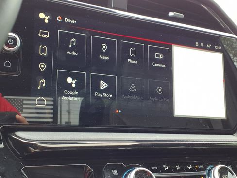 Used 2024 GMC Sierra 1500 AT4 w/ Technology Package image 12