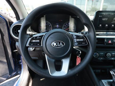 Used 2020 Kia Forte LXS FWD image 6