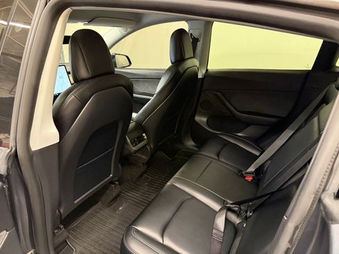 Used 2021 Tesla Model Y Performance image 6