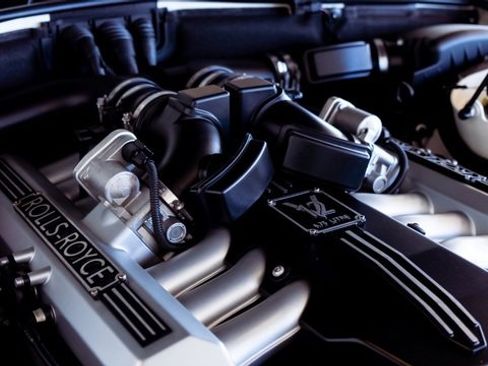 Used 2010 Rolls-Royce Phantom Sedan image 14