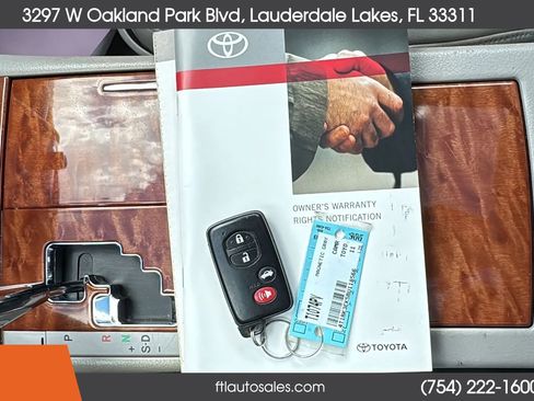 Used 2011 Toyota Camry XLE w/ XLE Extra-Value Pkg #1 image 59