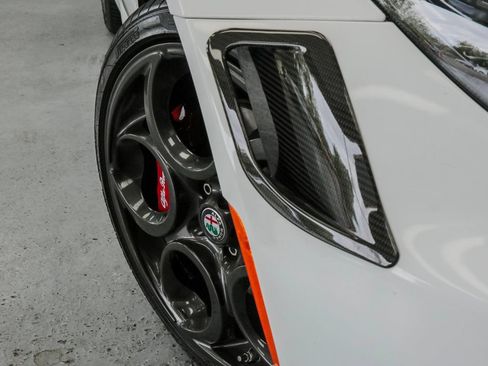 Used 2018 Alfa Romeo 4C Coupe w/ Coupe Track Package 1 RWD image 12
