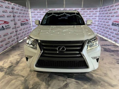 Used 2017 Lexus GX 460 image 4