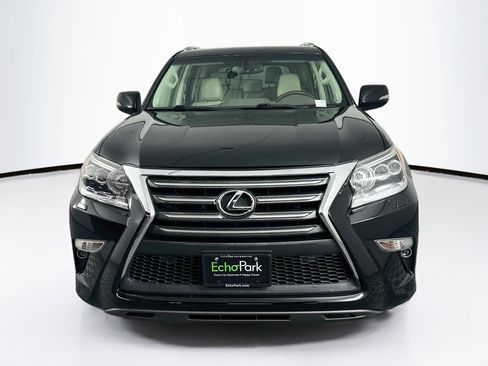 Used 2017 Lexus GX 460 Premium w/ Premium Package AWD/4WD image 2