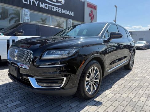 Used 2019 Lincoln Nautilus Select AWD/4WD image 3