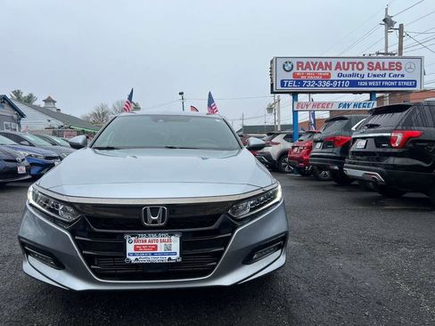Used 2019 Honda Accord Sport image 3