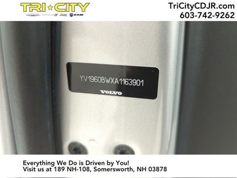 Used 2010 Volvo V70 R-Design image 29