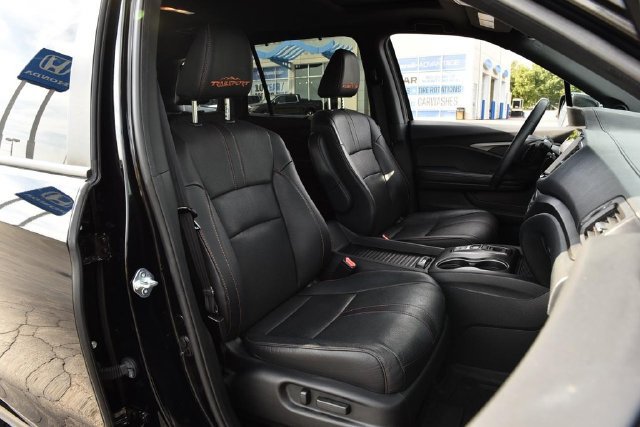 Certified 2022 Honda Passport TrailSport image 25