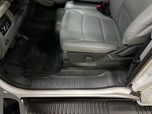 New 2026 Ford F250 XL w/ XL Chrome Package RWD image 18