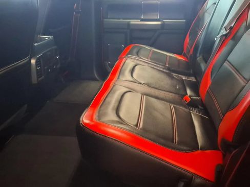 Used 2019 Ford F150 Lariat w/ Equipment Group 502A Luxury AWD/4WD image 13