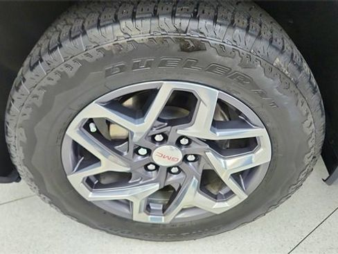 Used 2024 GMC Sierra 1500 SLT w/ SLT Premium Plus Package image 58