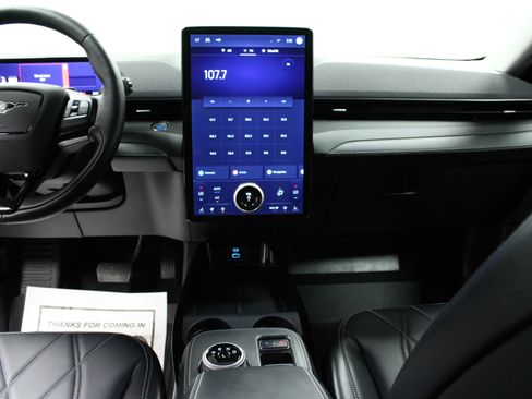 Used 2024 Ford Mustang Mach-E Select w/ Comfort Package Lite image 18