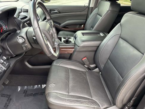 Used 2019 GMC Yukon XL SLT w/ Premium Edition image 15