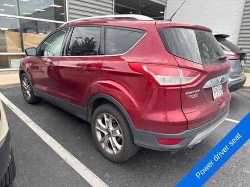 Used 2016 Ford Escape Titanium w/ Equipment Group 301A AWD/4WD image 9
