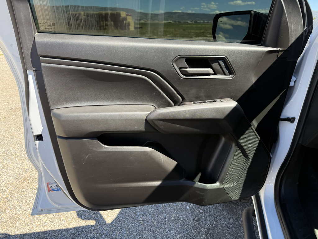 Used 2024 Chevrolet Colorado Trail Boss w/ Technology Package AWD/4WD image 15