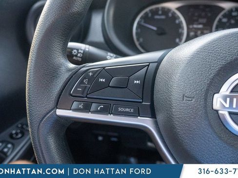 Used 2022 Nissan Kicks S FWD image 10