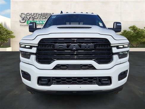New 2026 RAM 2500 Laramie w/ Night Edition AWD/4WD image 8