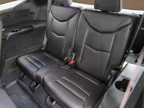 Used 2022 Cadillac XT6 Luxury FWD image 29