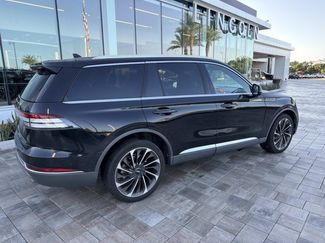 Used 2020 Lincoln Aviator Reserve w/ Equipment Group 202A AWD/4WD video 2