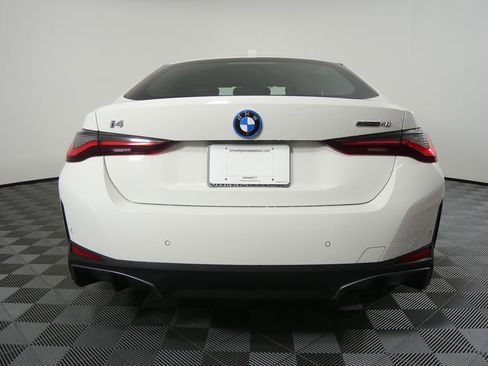 Used 2022 BMW i4 eDrive40 w/ Premium Package image 4