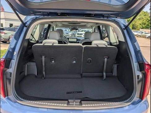 Used 2024 Kia Telluride S w/ S Sunroof Package FWD image 19