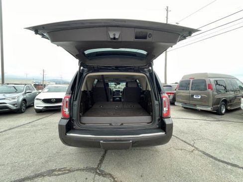 Used 2017 GMC Yukon Denali w/ Open Road Package image 13