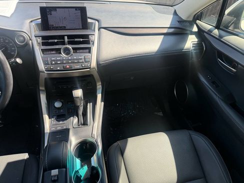 Used 2015 Lexus NX 200t FWD image 8