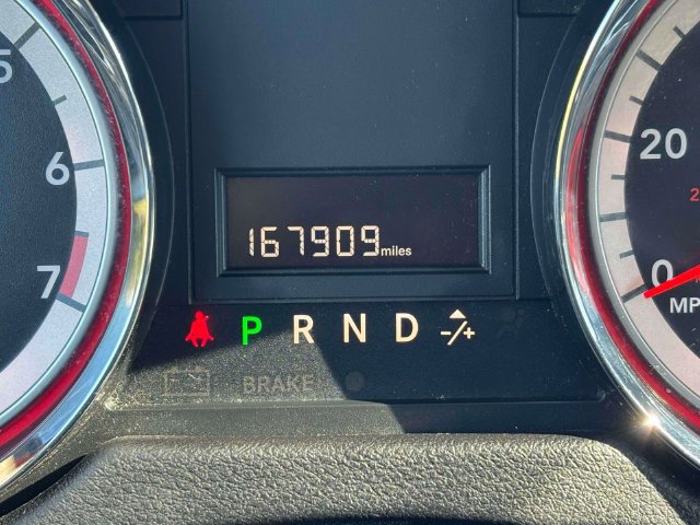 Used 2016 Dodge Grand Caravan SXT FWD image 23