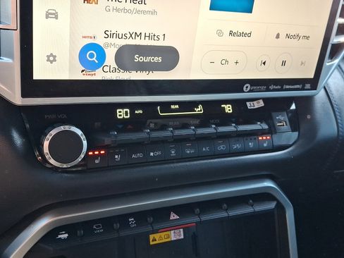 Used 2023 Toyota Sequoia Platinum image 17