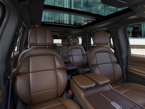 New 2026 Lincoln Navigator L Reserve AWD/4WD image 10