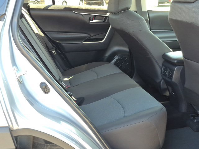 Used 2025 Toyota RAV4 XLE FWD image 19