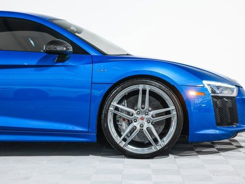 Used 2017 Audi R8 V10 plus image 3