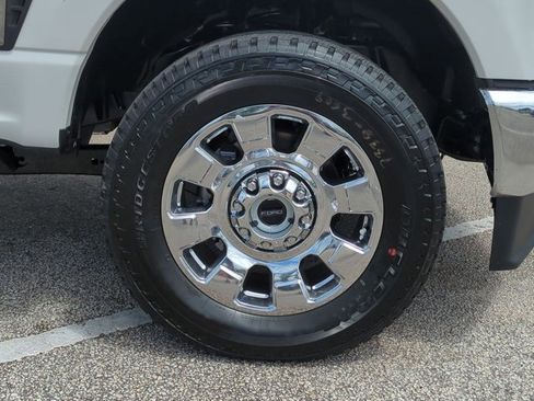 New 2026 Ford F250 4x4 Crew Cab Super Duty image 11