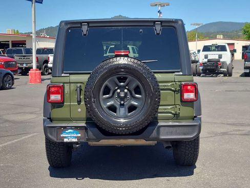 Used 2021 Jeep Wrangler Unlimited Sport AWD/4WD image 13