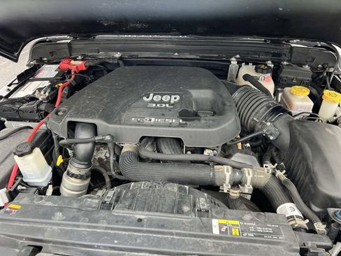 Used 2021 Jeep Wrangler Unlimited Rubicon w/ Dual Top Group image 12